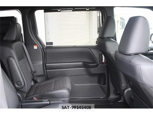 Toyota VOXY HYBRID 2025-10 8369710-27