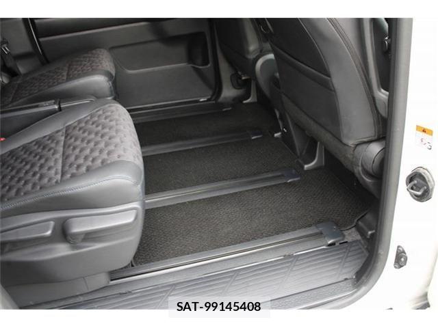 Toyota VOXY HYBRID 2025-10 8369710-29