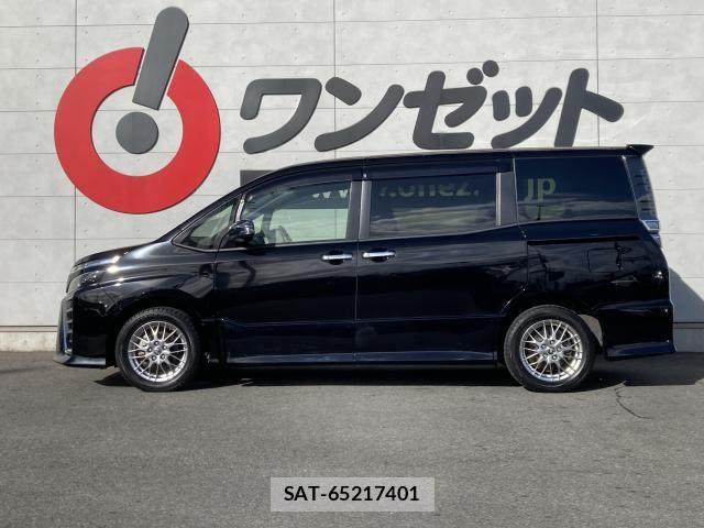 Toyota VOXY HYBRID 2021-07 8369720-18