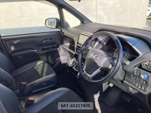 Toyota VOXY HYBRID 2021-07 8369720-20