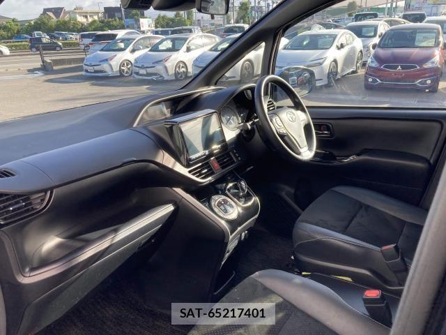 Toyota VOXY HYBRID 2021-07 8369720-24