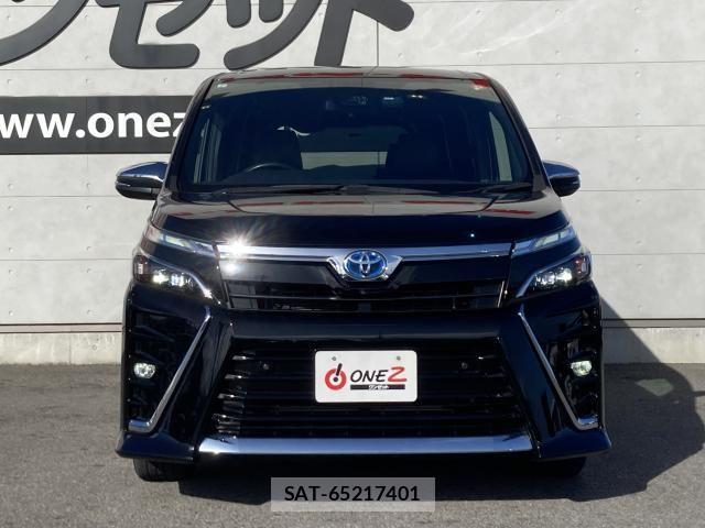 Toyota VOXY HYBRID 2021-07 8369720-4