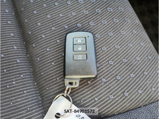 Toyota VOXY HYBRID 2014-06 8372373-15
