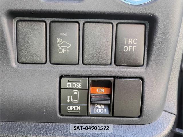 Toyota VOXY HYBRID 2014-06 8372373-24