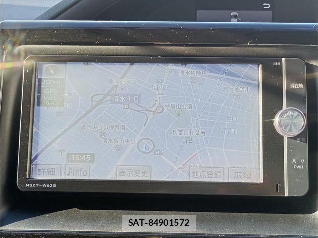 Toyota VOXY HYBRID 2014-06 8372373-2