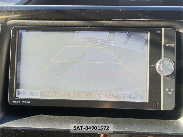 Toyota VOXY HYBRID 2014-06 8372373-4