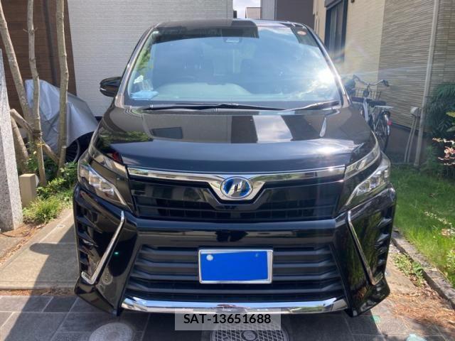 Toyota VOXY HYBRID 2017-09 8372371-0