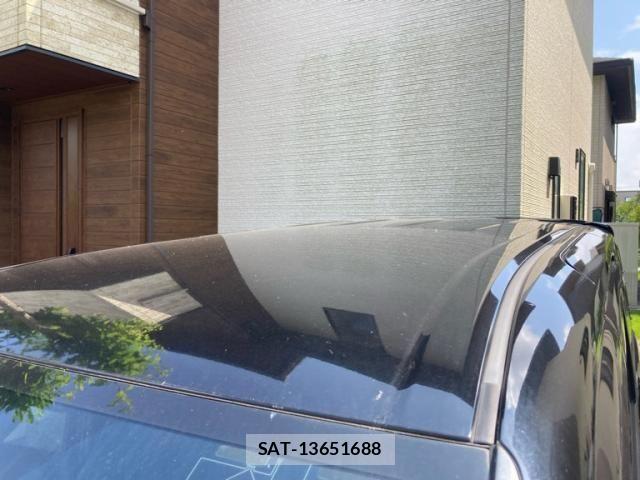 Toyota VOXY HYBRID 2017-09 8372371-5