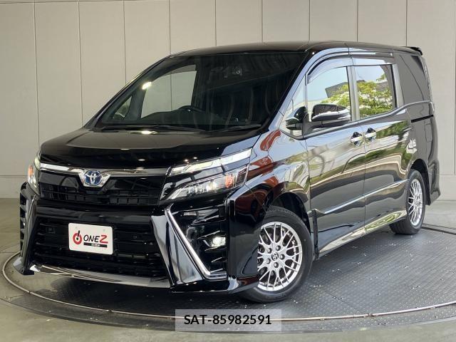 Toyota VOXY HYBRID 2021-08 8372369-27