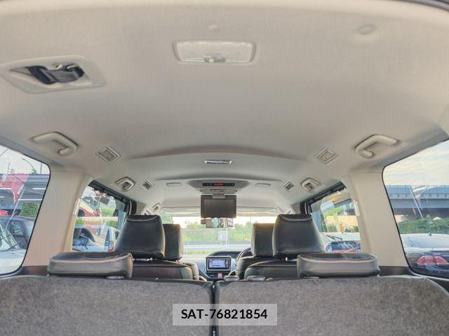 Toyota VOXY HYBRID 2014-04 8415817-10