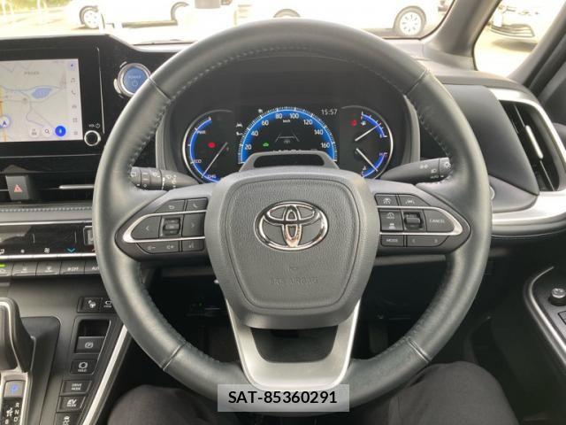Toyota VOXY HYBRID 2022-09 8415796-16