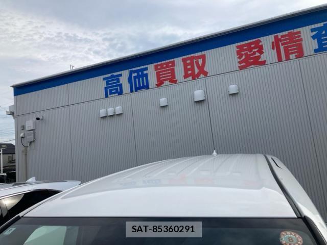 Toyota VOXY HYBRID 2022-09 8415796-3