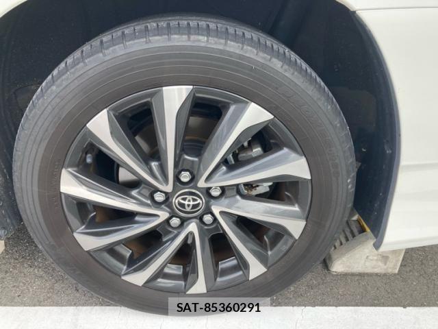Toyota VOXY HYBRID 2022-09 8415796-5
