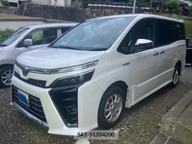 Toyota VOXY HYBRID 2019-07 8415810-2