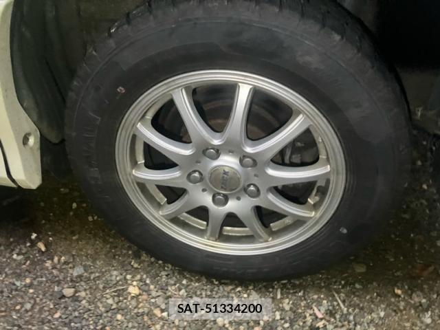 Toyota VOXY HYBRID 2019-07 8415810-5