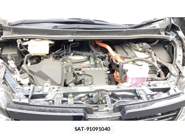 Toyota VOXY HYBRID 2014-08 8415818-9
