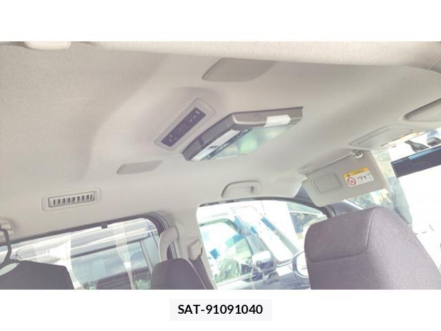 Toyota VOXY HYBRID 2014-08 8415818-12
