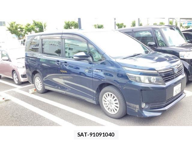 Toyota VOXY HYBRID 2014-08 8415818-2