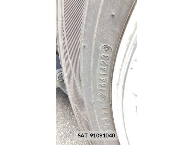 Toyota VOXY HYBRID 2014-08 8415818-8