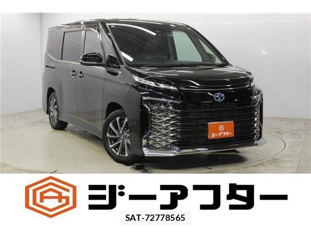 Toyota VOXY HYBRID 2023-10 8415805-0