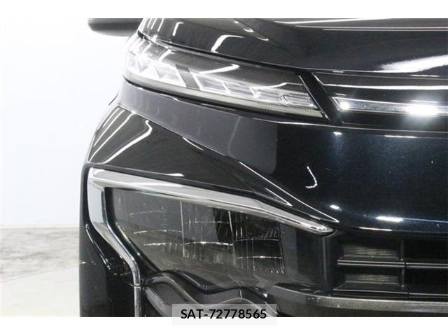 Toyota VOXY HYBRID 2023-10 8415805-11