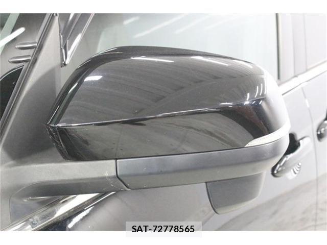 Toyota VOXY HYBRID 2023-10 8415805-16