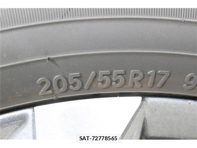 Toyota VOXY HYBRID 2023-10 8415805-21