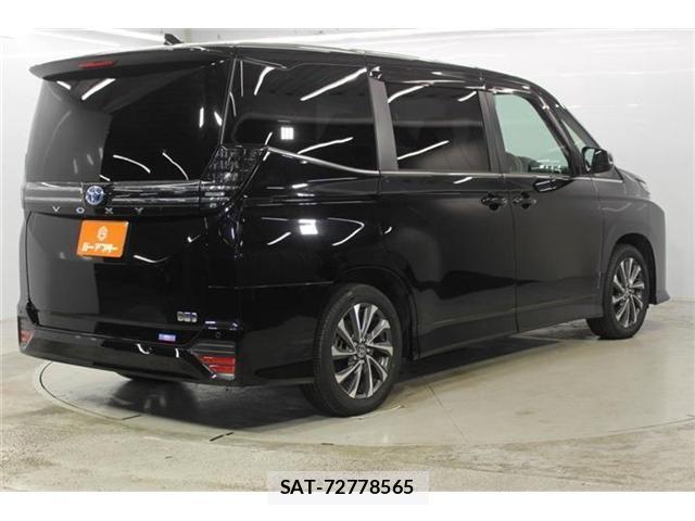 Toyota VOXY HYBRID 2023-10 8415805-4