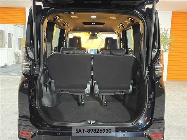 Toyota VOXY HYBRID 2024-06 8415797-20