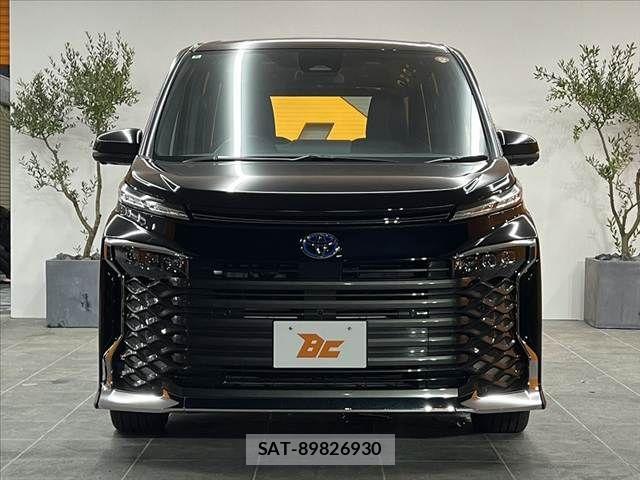 Toyota VOXY HYBRID 2024-06 8415797-8