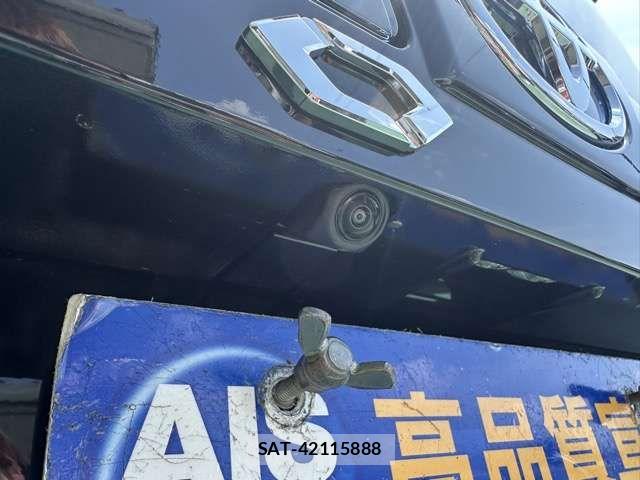 Toyota VOXY HYBRID 2025-07 8439093-12