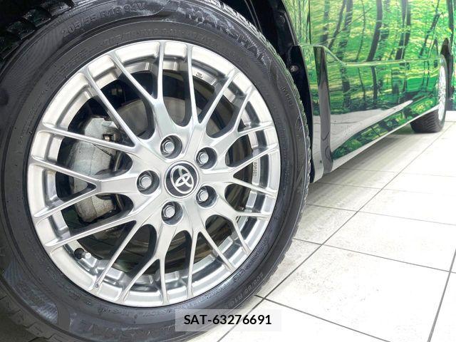 Toyota VOXY HYBRID 2019-02 8439099-13