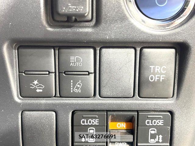 Toyota VOXY HYBRID 2019-02 8439099-5