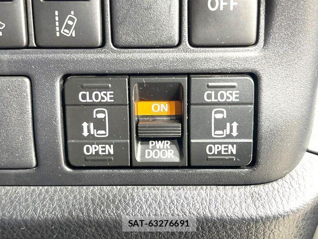 Toyota VOXY HYBRID 2019-02 8439099-6