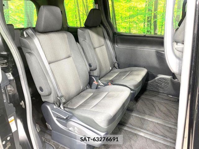 Toyota VOXY HYBRID 2019-02 8439099-8