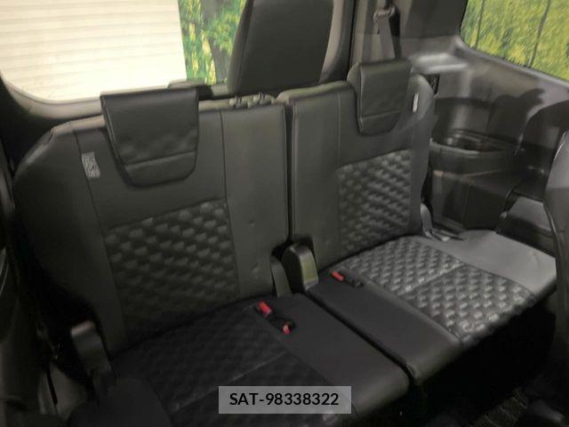 Toyota VOXY HYBRID 2024-09 8439089-9