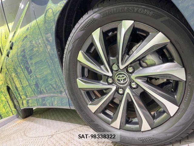 Toyota VOXY HYBRID 2024-09 8439089-13