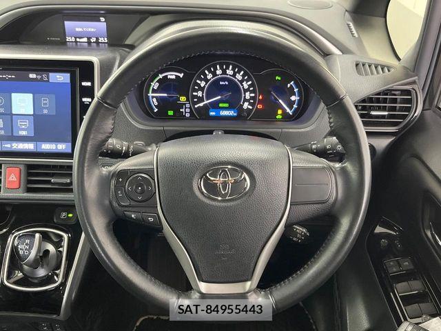 Toyota VOXY HYBRID 2021-09 8439097-11