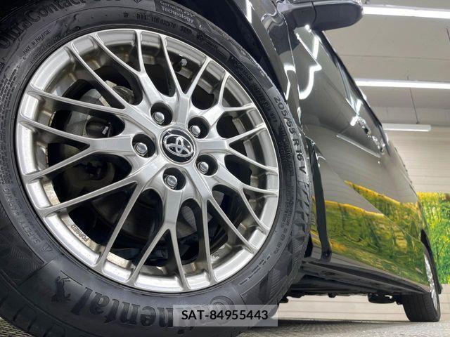 Toyota VOXY HYBRID 2021-09 8439097-13