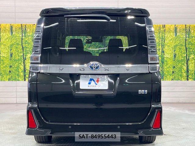 Toyota VOXY HYBRID 2021-09 8439097-15