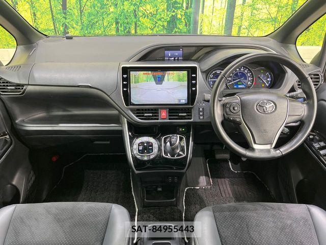 Toyota VOXY HYBRID 2021-09 8439097-1