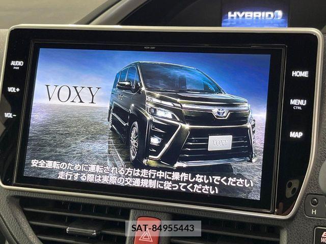 Toyota VOXY HYBRID 2021-09 8439097-2