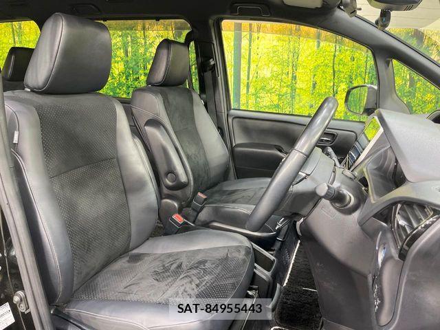 Toyota VOXY HYBRID 2021-09 8439097-7