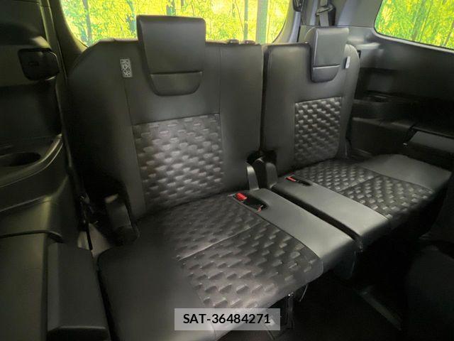 Toyota VOXY HYBRID 2023-05 8439095-9