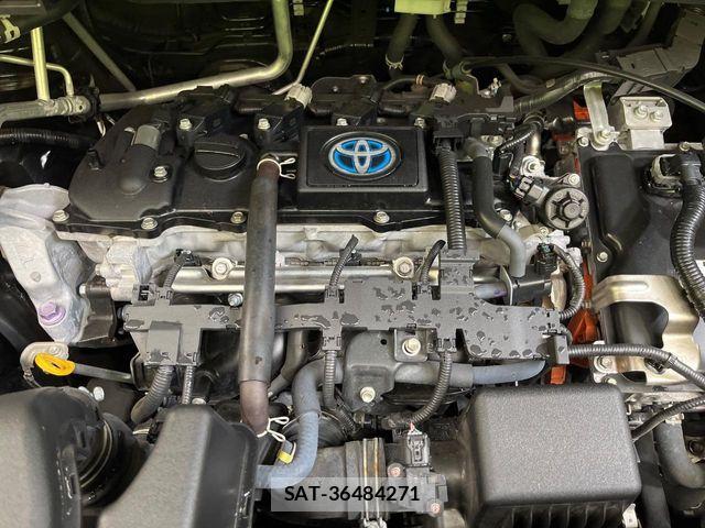 Toyota VOXY HYBRID 2023-05 8439095-18