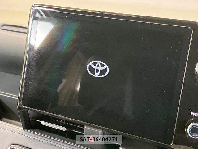 Toyota VOXY HYBRID 2023-05 8439095-2