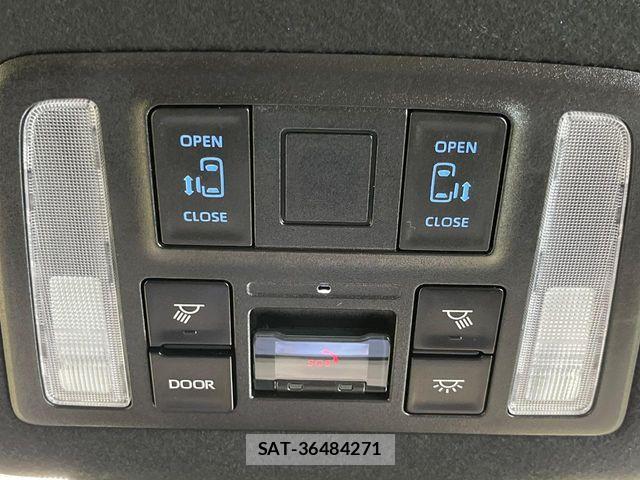 Toyota VOXY HYBRID 2023-05 8439095-4