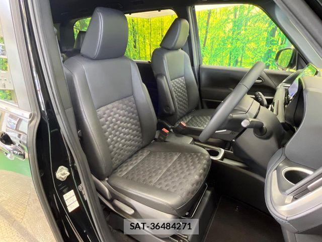 Toyota VOXY HYBRID 2023-05 8439095-7