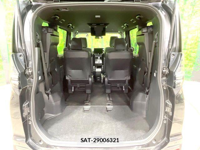 Toyota VOXY HYBRID 2022-03 8439094-11