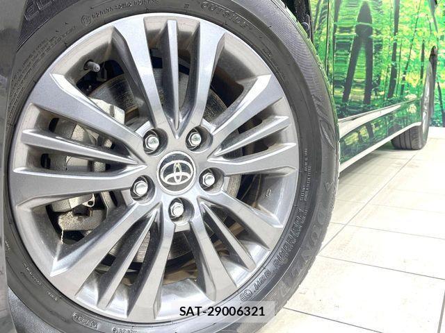 Toyota VOXY HYBRID 2022-03 8439094-13